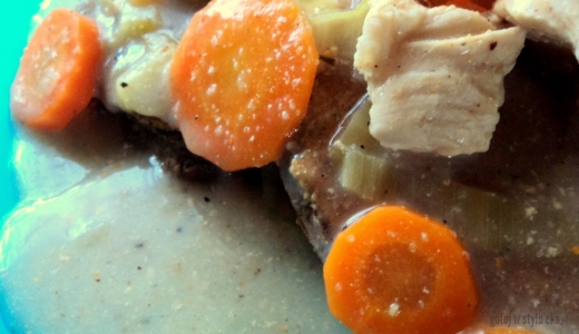 Owsiano - żołędziowe pancakes z sosem porowo - marchewkowym :)
