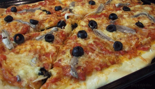 Pizza śródziemnomorska