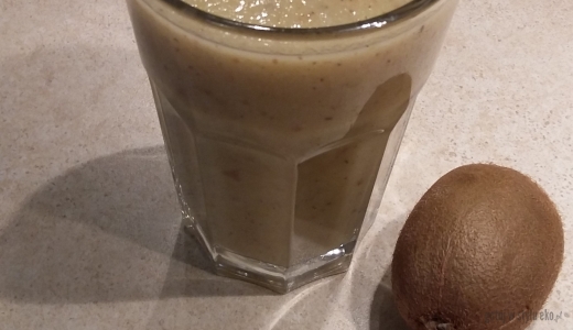 Śniadaniowy kiwi koktajl z Quinoa