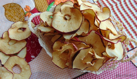 Jabłkowe chipsy.