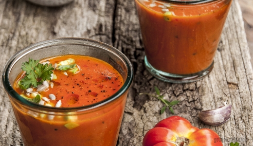 Zupa pomidorowa z letnich pomidorów