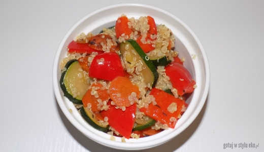Quinoa biała z warzywami