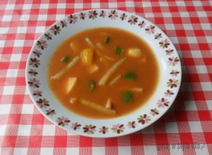 Zupa z papryką i ziemniakami 