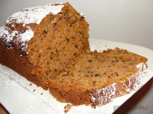 Ciasto marchewkowo orzechowe