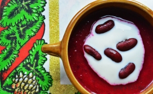 Kremowa zupa z buraków i czerwonej fasoli