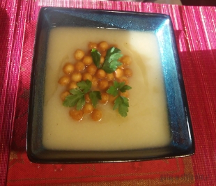 Zupa krem z białych szparagów