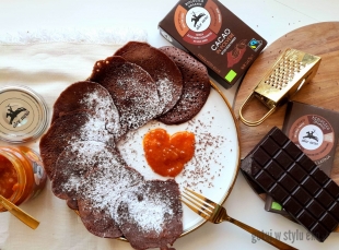 Mini naleśniki czekoladowe z mąki orkiszowej