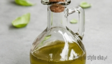 Oliwa z oliwek i oleje w najlepszym podaniu 