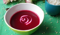 Zupa buraczkowa z sorgo