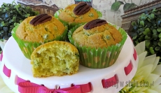 Muffinki kokosowe z zielonym groszkiem