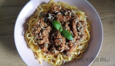Spaghetti z wegańskim mielonym z kalafiora