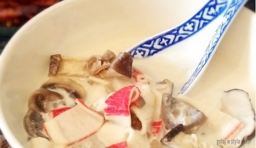 SUP HED - tajska zupa grzybowa