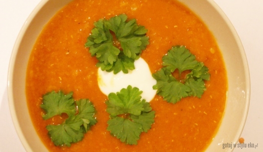 Kremowa zupa z czerwonej soczewicy