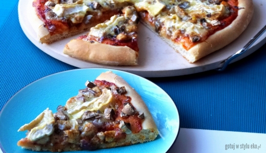 Pizza z serem pleśniowym 