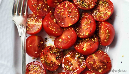 Ekspresowa sałatka z pomidorków