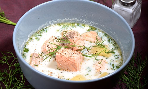 Lohikeitto - fińska zupa z łososia