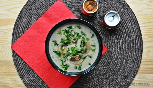 Kremowa zupa z pieczarek