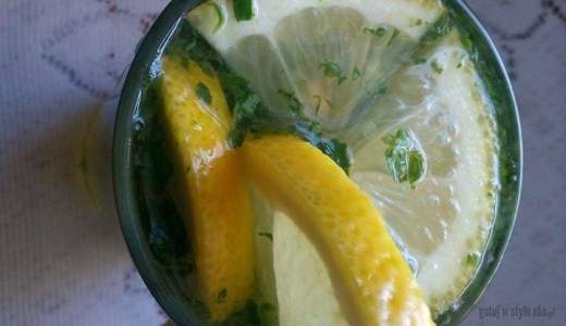 Lemoniada bazyliowa