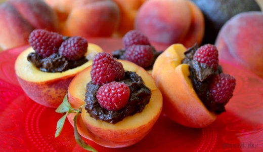 Witariański deser - brzoskwinie z kremem czekoladowym