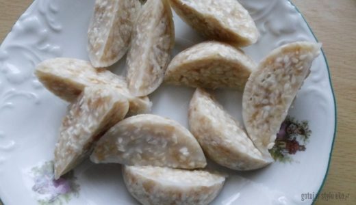 Czekoladki sezamowe z masłem shea