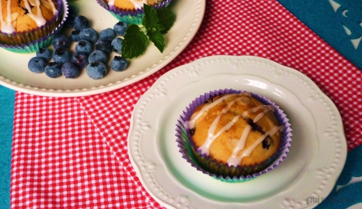 Muffinki z borówkami i czekoladą