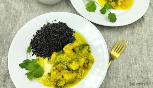 Curry z czarnym ryżem