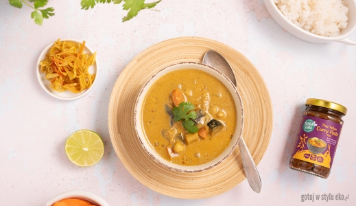 Tajskie żółte curry z niskokalorycznym makaronem konjac