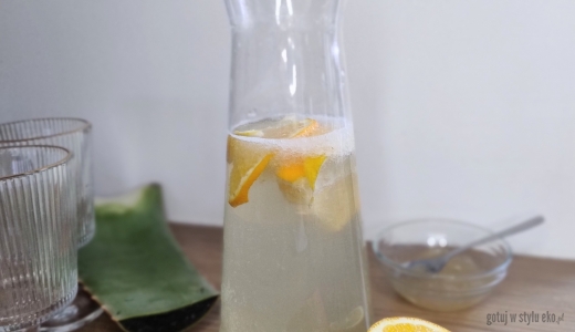 Lemoniada aloesowa