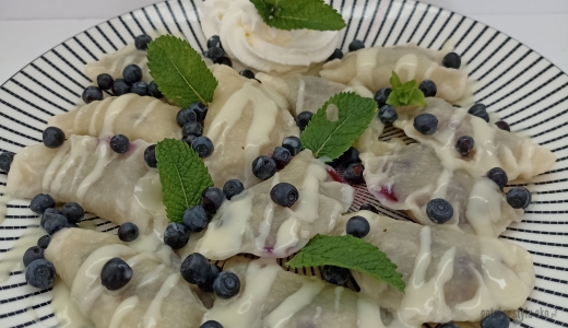 Pierogi z jagodami