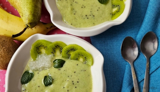 Deserowy chłodnik z kiwi, kefirem i tapioką