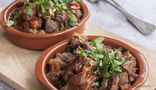 Chashushuli czyli gulasz pomidorowo-ziołowy z chmeli suneli z Gruzji