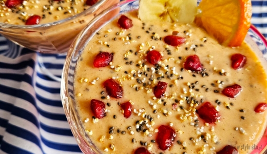 Pudding z kefiru, gruszki, banana i marchewki