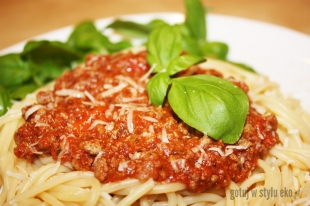 Spaghetti mocno pomidorowe