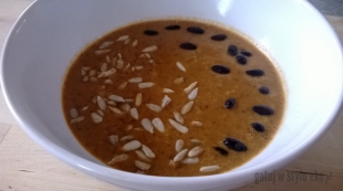 Zupa krem: czarna fasola, pieczona papryka....