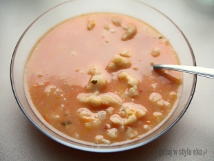 Zupa kalafiorowo-pomidorowa 