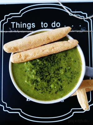 Zupa-krem z zielonego groszku i natki