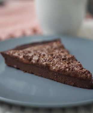 Jaglane ciasto czekoladowe z musem czekoladowym