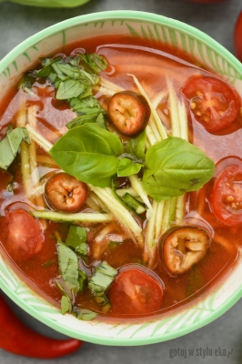 Gęsta zupa pomidorowo-warzywna z makaronem z cukinii - Dieta dr Dąbrowskiej 