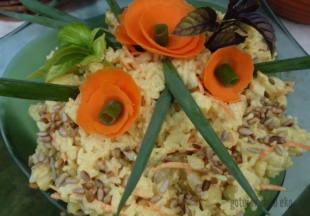 Sałatka ryżowa z gruszką