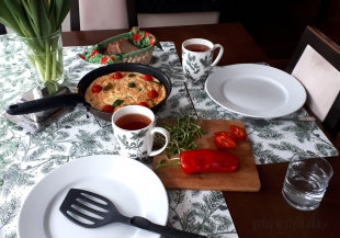 Omlet sufletowy z cheddarem i ziołem grzybowym