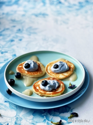 Pancakes z niebieską ricottą 