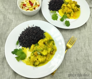 Curry z czarnym ryżem