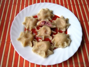 Pierogi serowo-truskawkowe