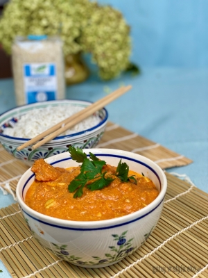 Maślany kurczak z ryżem basmati