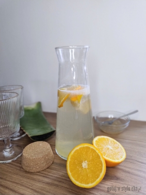 Lemoniada aloesowa