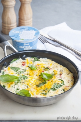 Omlet z warzywami i serkiem wiejskim (low fodmap)