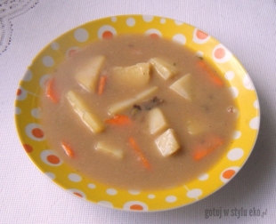 Zupa z suszonych grzybów z ziemniakami