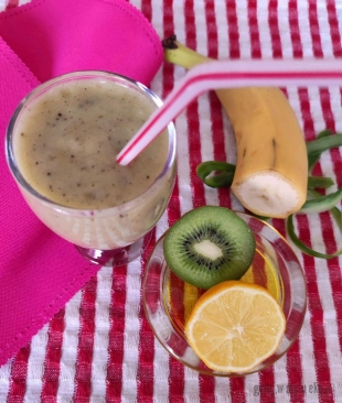 Koktajl ze świeżego ogórka, kiwi i banana