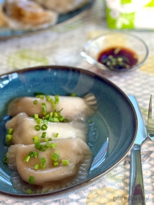 Pierogi z tapioki z azjatyckim wnętrzem 