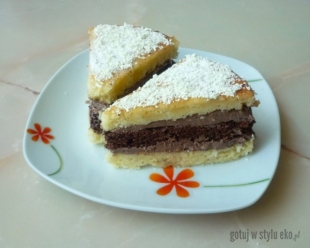 Biszkoptowe ciasto z masą czekoladową